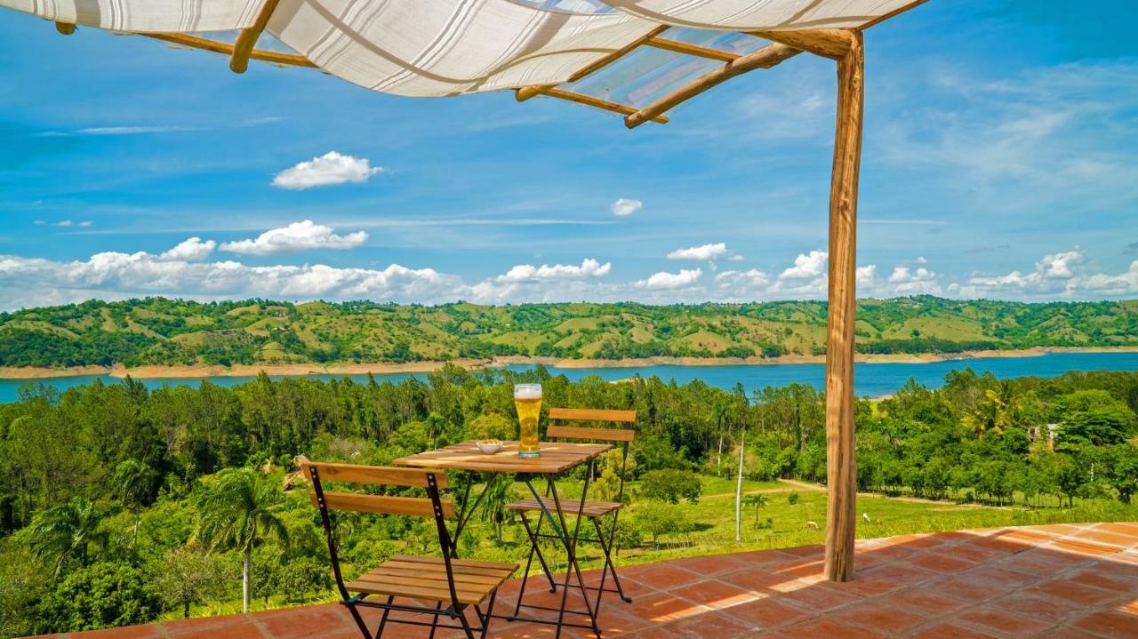 Villas Del Lago Lake Resort & Campground Yaque Arriba Exterior photo