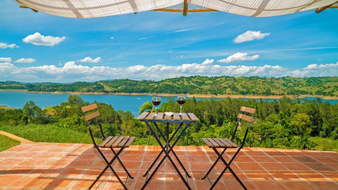 Villas Del Lago Lake Resort & Campground Yaque Arriba Exterior photo